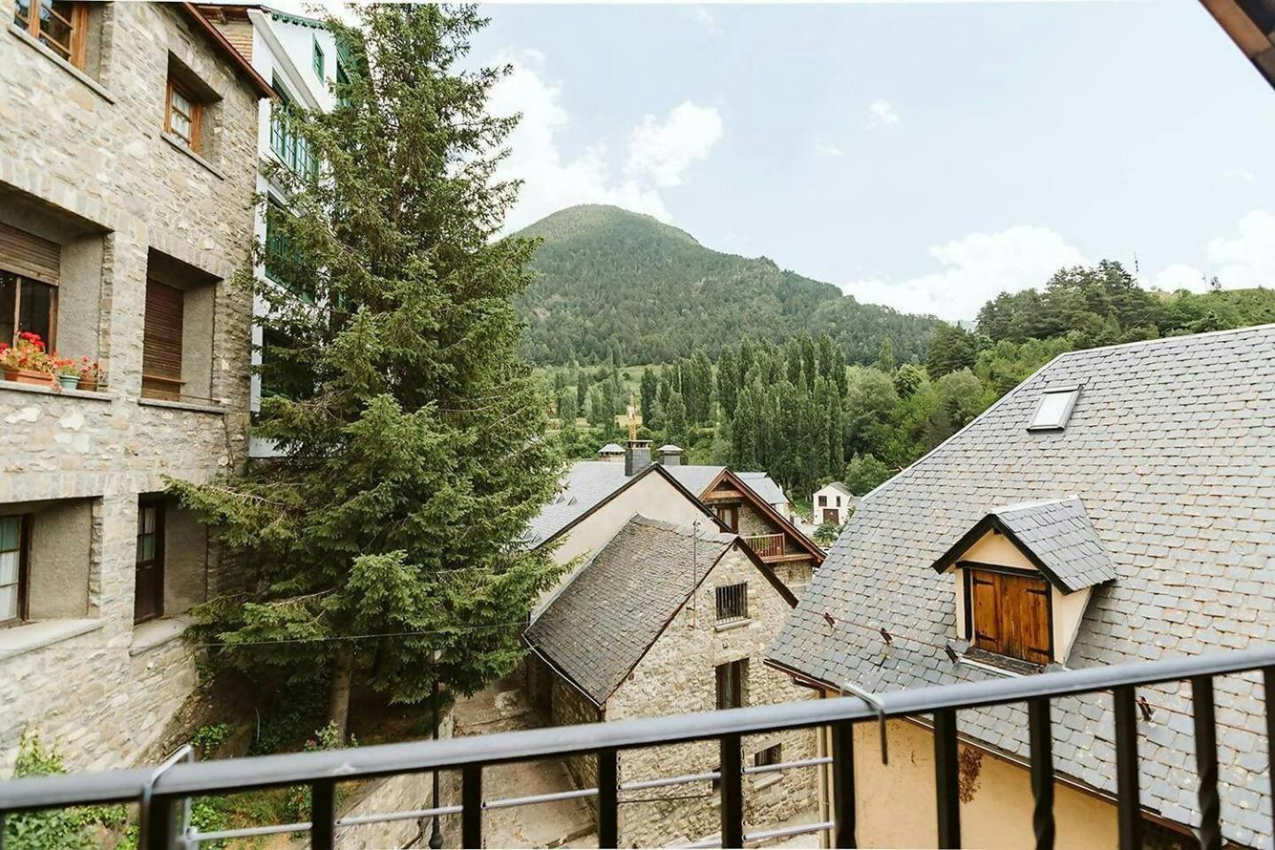 Casa Begona - Wifi Sencillo Y Acogedor Διαμέρισμα Sallent de Gállego Εξωτερικό φωτογραφία